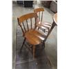 Image 5 : Maple Table 29" x 41" Plus 12" Leaf, 4 Chairs, Stepback Cupboard 67" x 40" x 18"