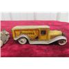 Image 5 : Distler Tin Plate Ambulance Wind-Up 1930s + Express Panel Van 3 3/4"