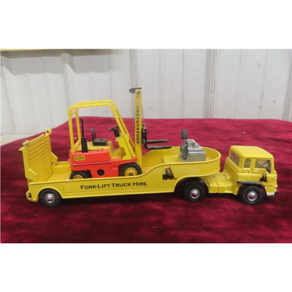 Corgi Major Forklift Truck Trailer - 9" Long w/ Dinky Forklift