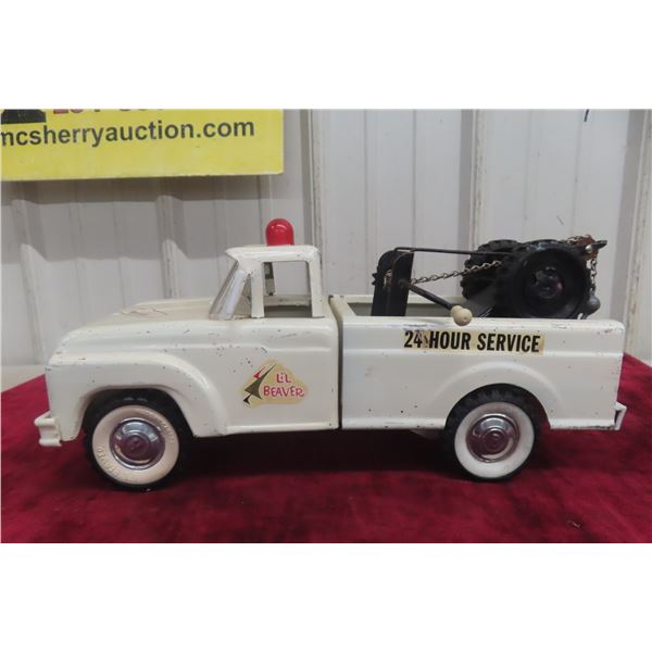 Buddy L "Lil Beaver" Pressed Steel Tow Truck, 1950s Or 60s, 13" Long