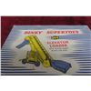 Image 9 : Dinky Super Toy #964 Elevator Loader, 6 1/2" x 8", w/ Box
