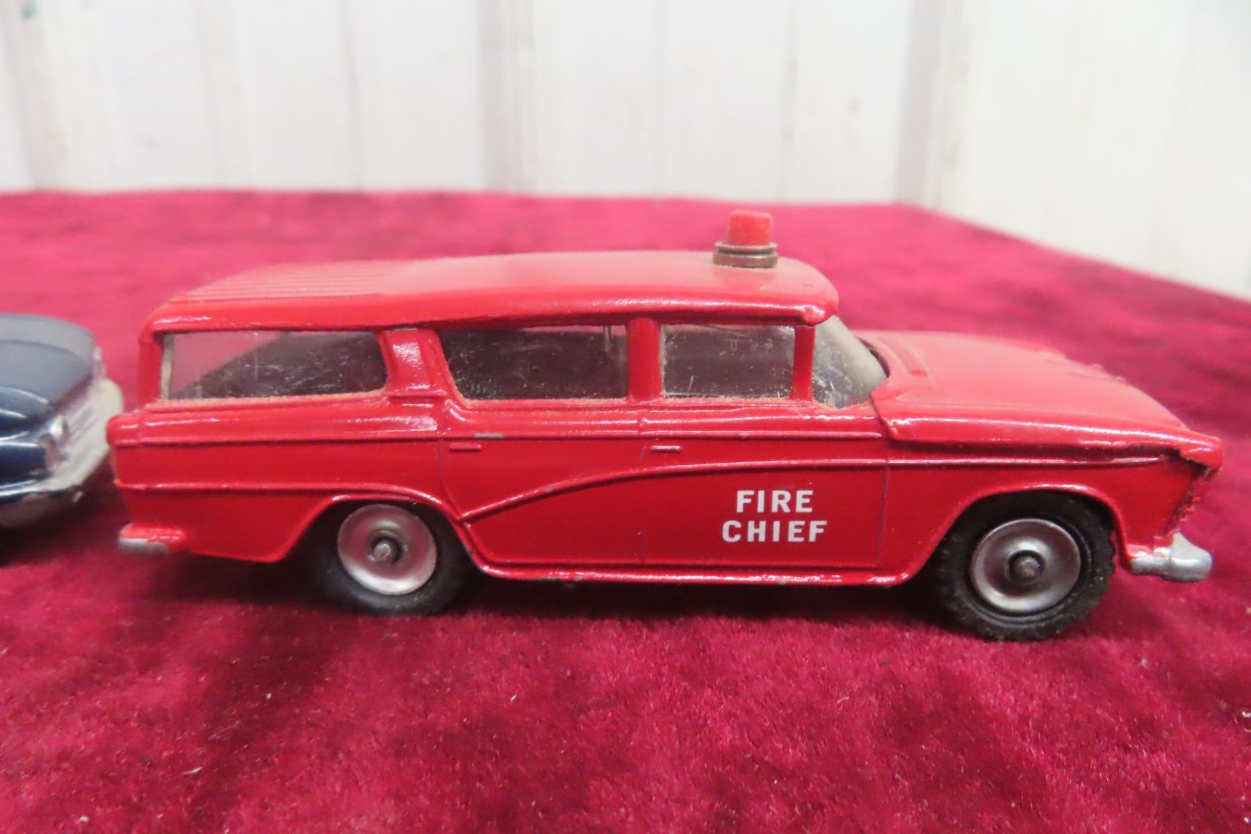 2x Dinky Nash Rambler Fire Chief And Ford Fairlane Police Cars, 4