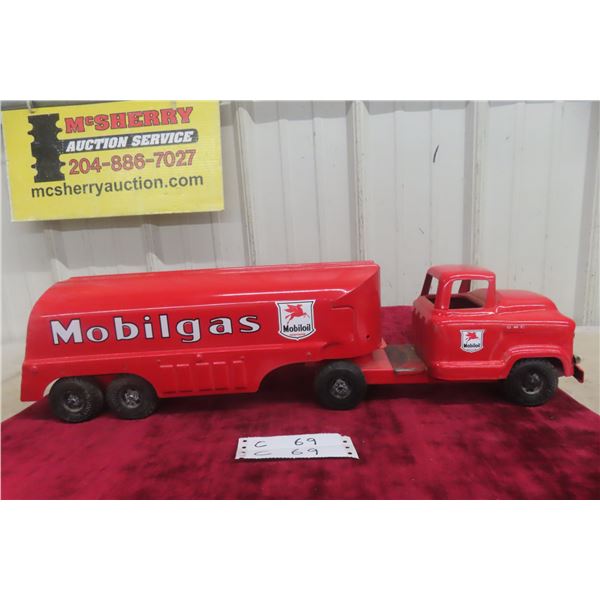 Buddy L Mobiloil Tanker Truck And Trailer, Pressed Steel, 1950s, 25" Long, Professionally Restored