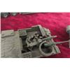Image 6 : 7x Military Mixed Brand Vehicles Including Solido, Tanks, Trucks And Trailer Gun