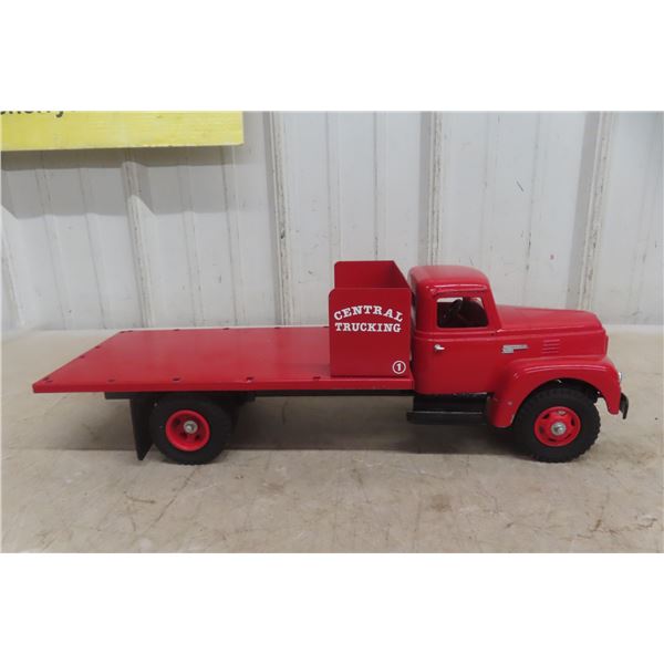 Vintage First Gear 1957 International R-190 Stake Truck, Die Cast, Model Centre Trucking, 18" Long