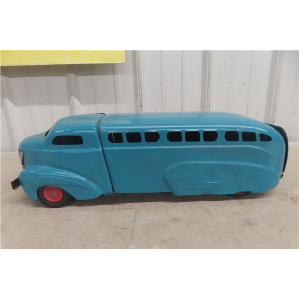 Wyandotte Coast To Coast Bus Line, Pressed Steel, 1930s–1940s, 21" Long