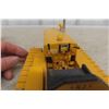 Image 10 : Caterpillar R2 Track Tractor, Die Cast, 1/16 Scale, Limited Edition, In Box
