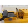 Image 4 : Caterpillar R2 Track Tractor, Die Cast, 1/16 Scale, Limited Edition, In Box