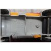 Image 7 : Dinky Super Toy Leland Octopus Shell Tanker Truck, 7 1/2"