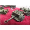 Image 8 : 10x Dinky Military Trucks And Guns