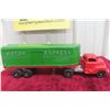 Image 1 : Hubley Kiddie Toy Motor Express Cast Iron No. 507, 1950s, 17 1/2"