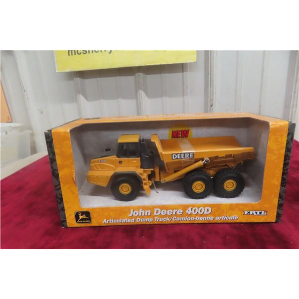 ERTL John Deere 400D Articulated Dump Truck, Die Cast, 1/50 Scale, With Box