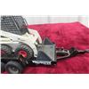 Image 7 : Bobcat 743 Skid Steer With Trailer, Die Cast, Trailer 9" Long Plus Ramps