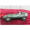 Image 6 : 2x Dinky Cars Varwall No. 239 and Land Rover, 3 1/2"