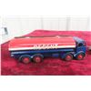 Image 6 : 2x Dinky Supertoys Tanker Trucks, 7" and 7 1/2"