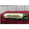 Image 6 : 2x Dinky Supertoys Tanker Trucks, 7", Matchbox and Hartoy