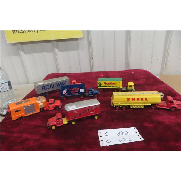 6x Semi Truck and Trailer Die Cast, Matchbox and Hartoy, 1/43 Scale
