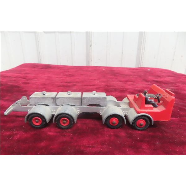 Dinky Supertoys Leyland Truck, 7 1/2"