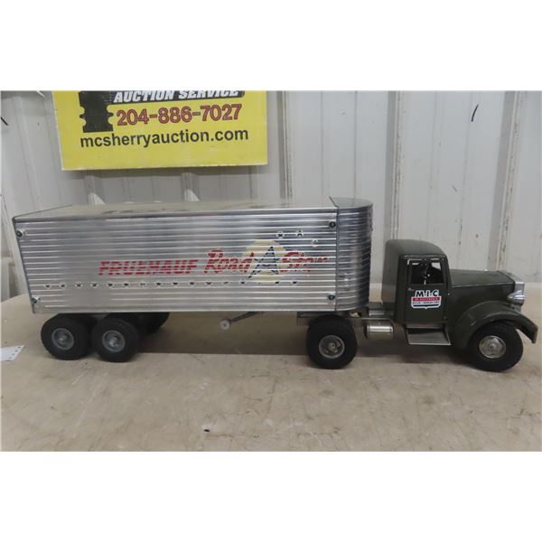 Smith-Miller MIC Road Star Truck and Trailer, Die Cast and Aluminum, 1950s, 27" Long