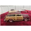 Image 5 : Lot of 4 Die Cast Cars, 1/24 Scale
