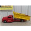 Image 1 : Structo Hydraulic Dump Truck, Pressed Steel, 1950s–1960s, 21" (Pin on Cylinder Needs Adjusting)
