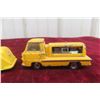 Image 3 : 2 Dinky Trucks Including 436 Atlas Cargo and 443 Studebaker Tanker