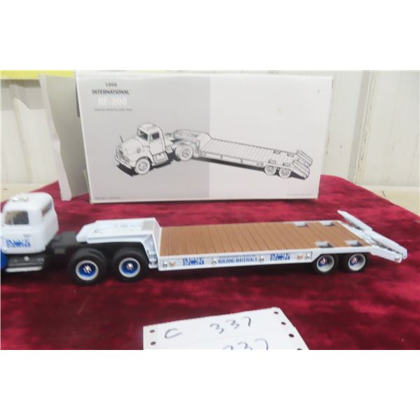 First Gear 1959 International R-190 Stake Truck, Die Cast, 1/34 Scale, Boxed