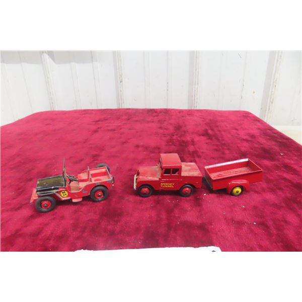 Dinky Jeep + Land Rover + Trailer 3" Long