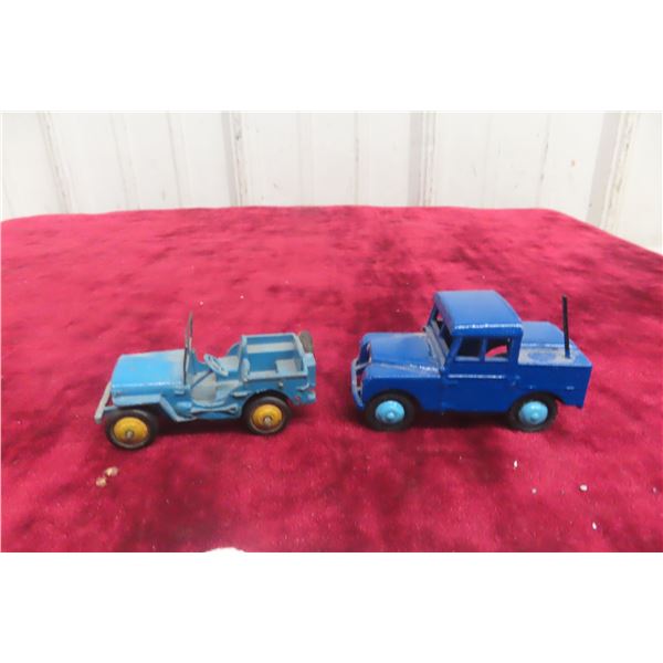 2x Dinky 255 Jeep 1940 + Land Rover Police
