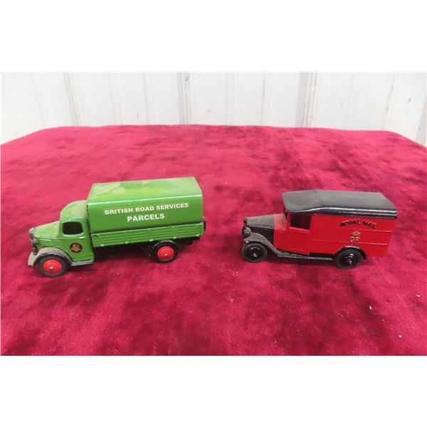 2x Dinky 34B Royal Mail + British Road Service Parcel
