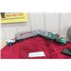 Image 1 : 2x First Gear Die Cast Mack Trucks & Trailers Northern Pacific 1/34 Scale