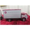 Image 2 : First Gear Die Cast #7 1/34 Scale 1953 White 3000 Truck & Trailer