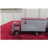 Image 6 : First Gear Die Cast #7 1/34 Scale 1953 White 3000 Truck & Trailer