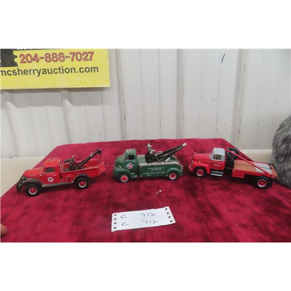 3x First Gear 1/34 Scale Die Cast Tow/Wrecker Trucks