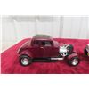 Image 6 : Two Die Cast Hot Rods Including 1932 Ford Coupe and Ford T-Bucket