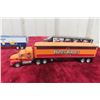 Image 2 : 5x Matchbox Ultra Semi Trucks and Trailer, Die Cast, 1/100 or 1/90 Scale