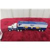 Image 4 : 5x Matchbox Ultra Semi Trucks and Trailer, Die Cast, 1/100 or 1/90 Scale