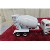 Image 4 : 2x First Gear Die Cast Mack Cement Trucks, 1/34 Scale