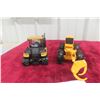 Image 7 : 2 Die Cast Vehicles Including ERTL JD 648E Log Skidder and CAT Challenger 95E, 1/30 Scale