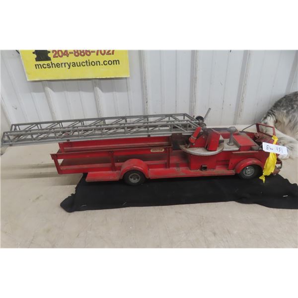1950s Pressed Steel Doepke Model Toy Aerial Ladder Fire Truck 32" Long