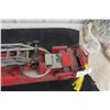 Image 5 : 1950s Pressed Steel Doepke Model Toy Aerial Ladder Fire Truck 32" Long