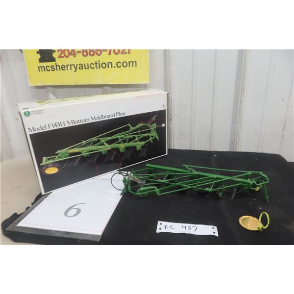 ERTL Precision Series Model F145H 5 Bottom Plow Die Cast 1/16 Scale In Box