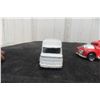 Image 3 : Fuel Tanker - Semi Truck Metal 1999 Hot Wheels 1/11.5 + Pepsi Corgi Layland Made in Great Britain