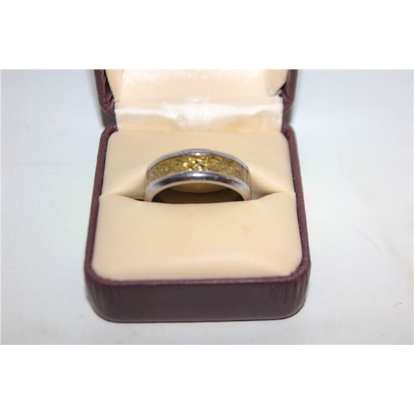 2 TONED CELTIC RING IN HUDSON BAY COMPANY