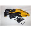 Image 1 : HEATFIT LARGE YELLOW HEATED GLOVES