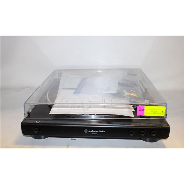 AUDIO-TECHNICA RECORD PLAYER