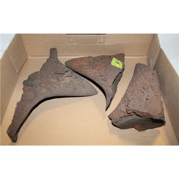 ALL STEEL "SHARK TOOTH" ORNAMENTS (3)PCS