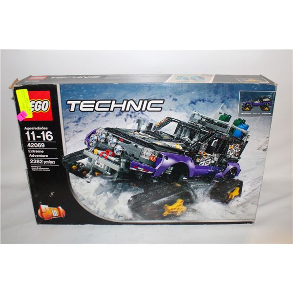 LEGO TECHNIC 42069 - OPEN BOX NEVER BUILT