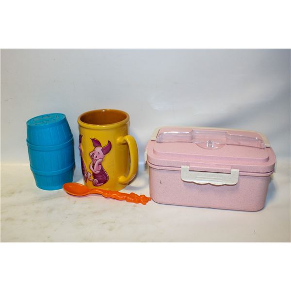 3D PIGLET MUG, TIGGER SPOON, LUNCH BOX+BARREL OF