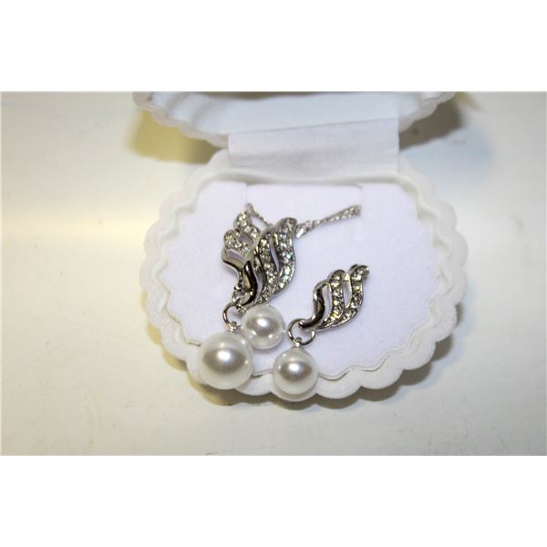 NEW JEWELRY DISPLAY W/ NECKLACE AND EARRING